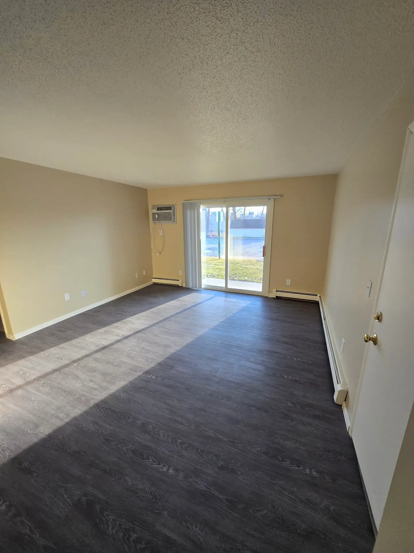 Brookwood_Livingroom