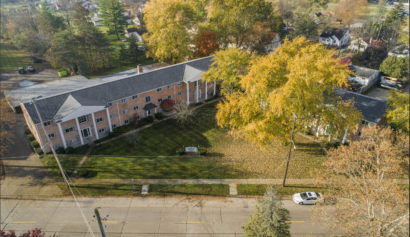 Mackinaw_BuildingUpperView