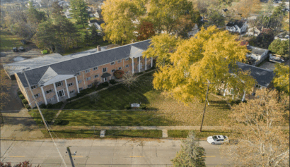 Mackinaw_BuildingUpperView