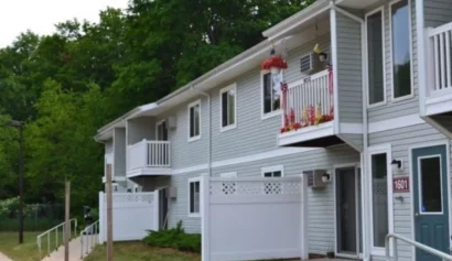 OakPark_Outside_Balcony