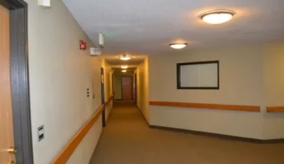 OakTerrace_Hallway_1