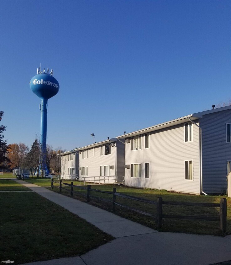 Parkside_ExteriorBuilding_Coleman