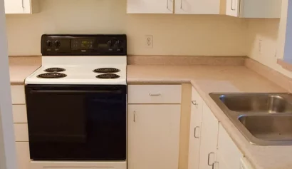 Parkside_Kitchen_StoveSink