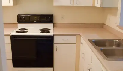 Parkside_Kitchen_StoveSink