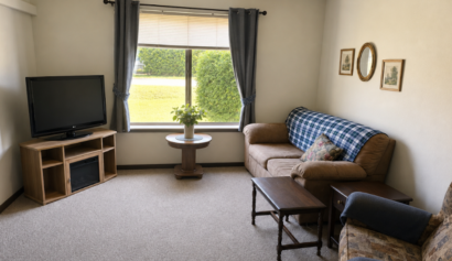 6a3bd0e3bd1a4b96260b1231_Living Room