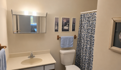 6a3bd0e42e656f32ad522f4a_Bathroom